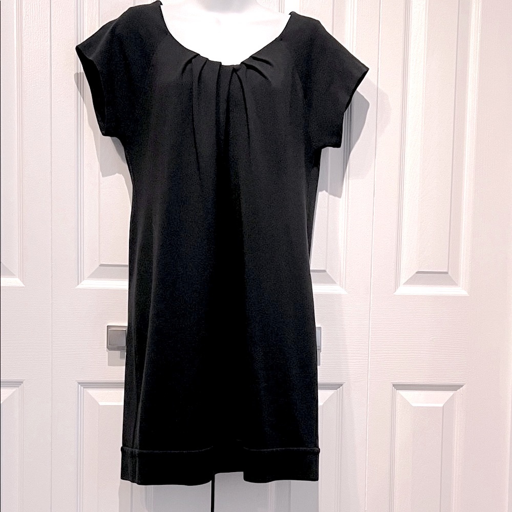 Diane Von Furstenberg Black Cap Sleeve Shift Dress Size‎ 10